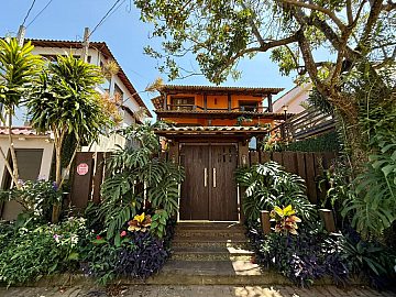 Casa aconchegante a poucos passos da Praia de Santa Helena